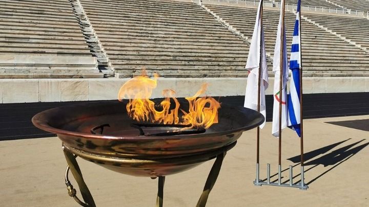 , Κεκλεισμένων των θυρών η τελετή παράδοσης της Ολυμπιακής Φλόγας
