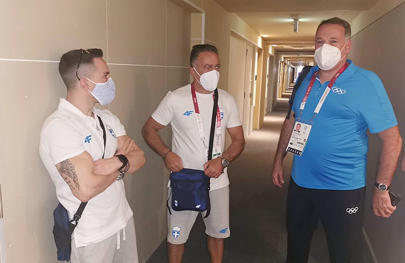 , Ο πρόεδρος της ΕΟΕ Σπύρος Καπράλος επισκέφτηκε τους αθλητές στο Ολυμπιακό Χωριό (φωτο)