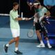 , Πικρό «αντίο» Τσιτσιπά: Ήττα από τον Μεντβέντεφ και αποκλεισμός από τον τελικό του Australian OPEN