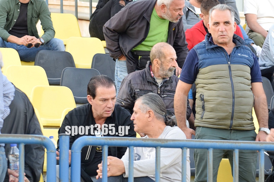 , Πρασσάς: Ήταν για τρία γκολ – Με Βεργή, Παναγιωτόπουλο στην κερκίδα, τα είπε με Βαμβακούλα, Βούζα (pics)