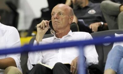 , Ο Μπένετ καλεί σε έκτακτη σύσκεψη τους προέδρους των έξι ομάδων της Super League για τη διαιτησία