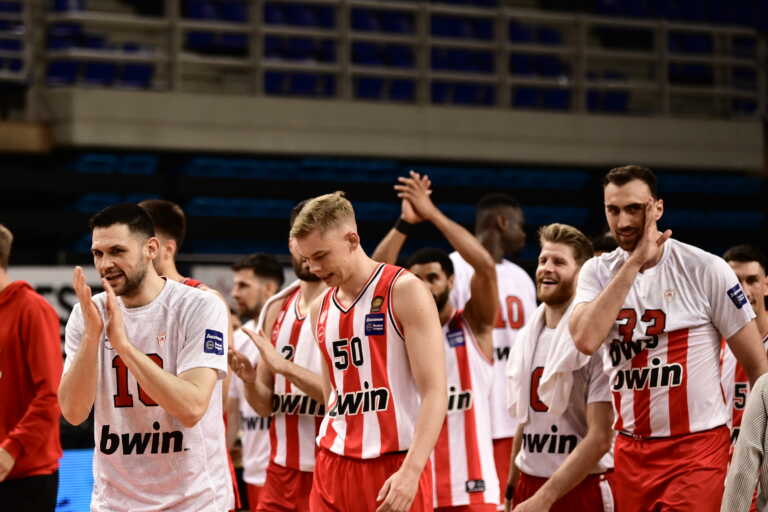 , ΑΕΚ – Ολυμπιακός 68-100: Πέρασε με άνεση στα ημιτελικά της Basket League και ετοιμάζεται για το Final Four της Euroleague