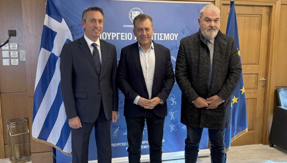 , Νέος χλοοτάπητας στο γήπεδο Γαργαλιάνων – Χρηματοδότηση 372.819 ευρώ από το Υπουργείο Αθλητισμού